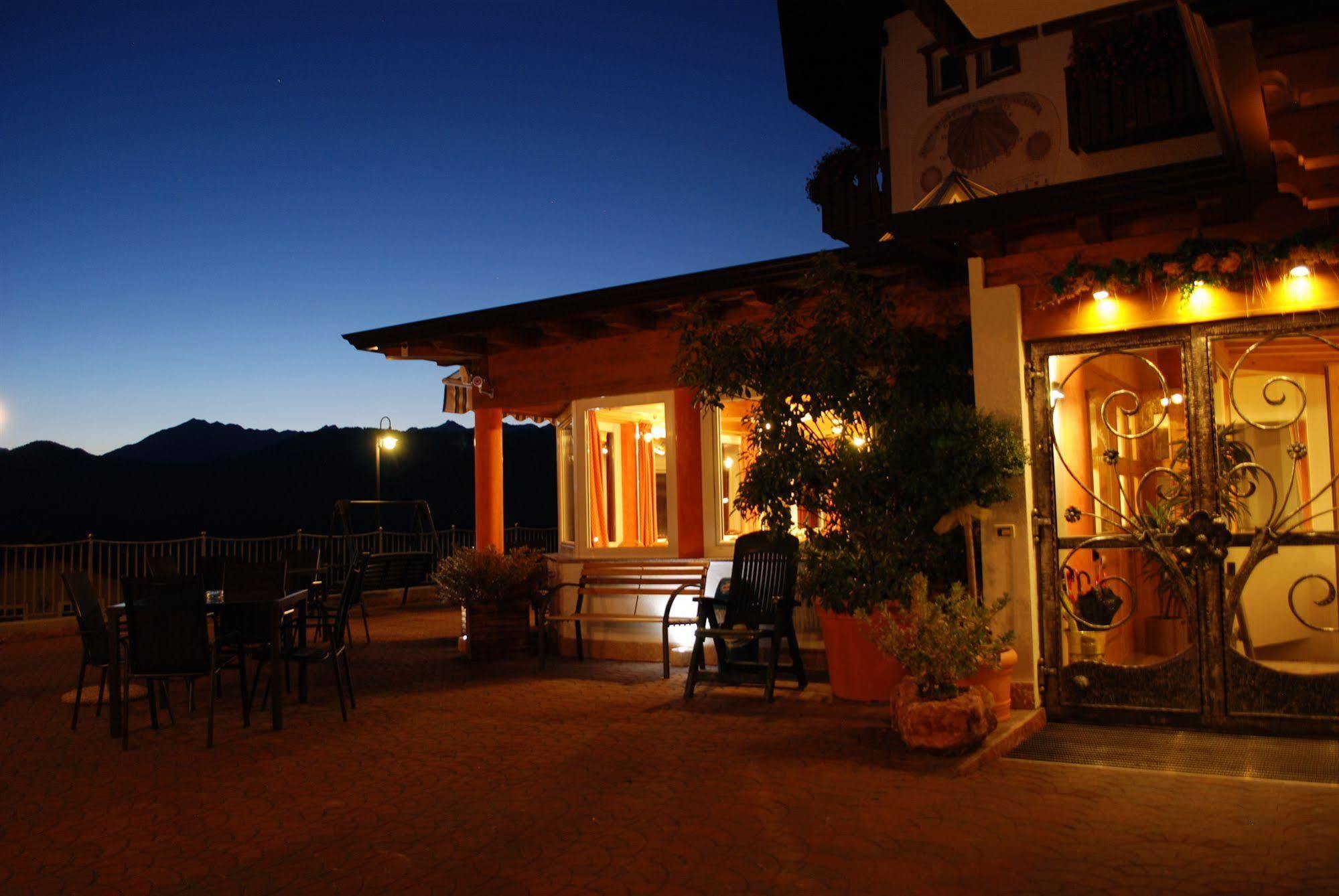 La Montanina Hotel In Val Di Non Malusch Exterior foto